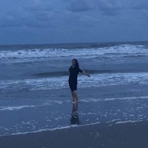 Meet your Posher, Hindy